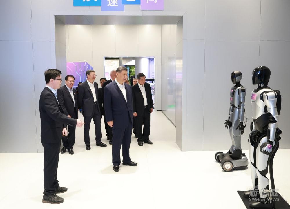 习近平总书记到上海调研，j9国际站代表具身智能行业汇报进展